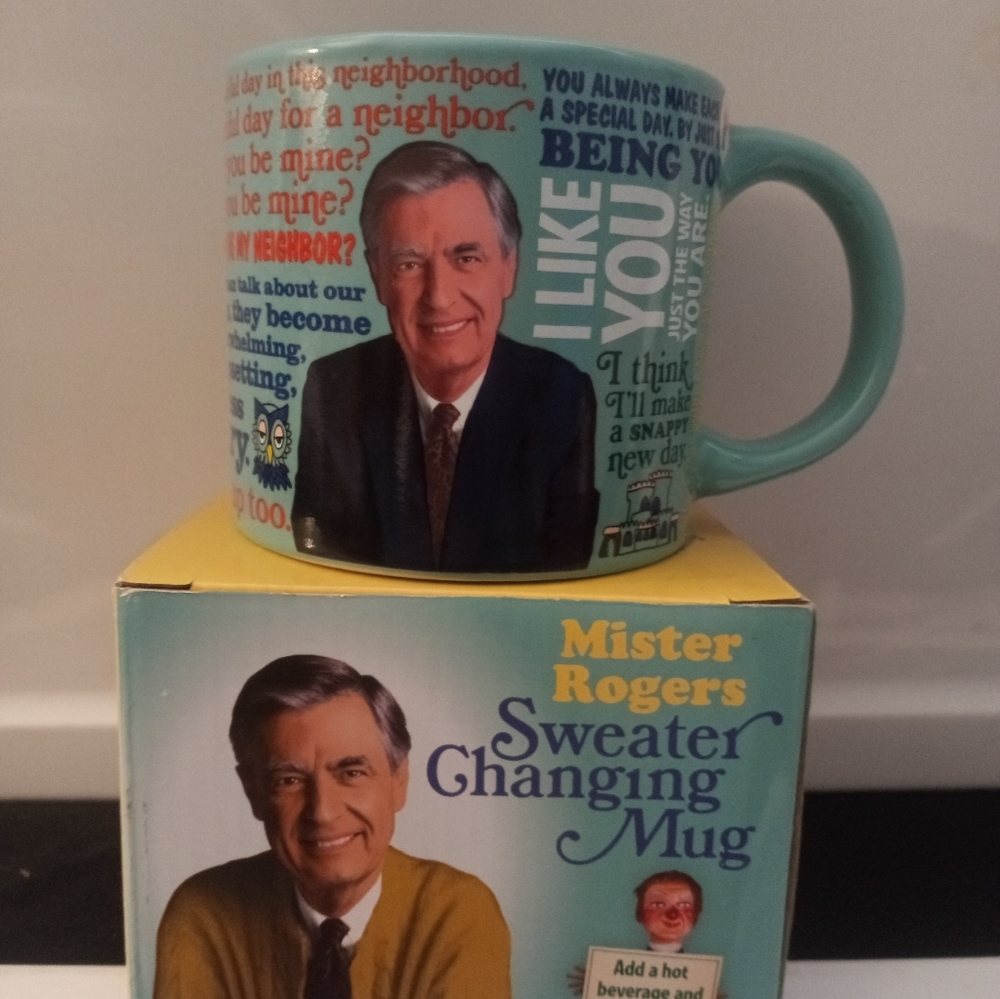 Mister Rodgers Neighborhood Sweater Changing Mug - New Perfect Gift for any Fan